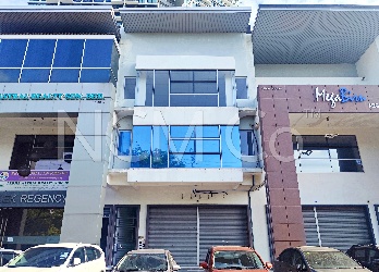 3 Storey Shop House