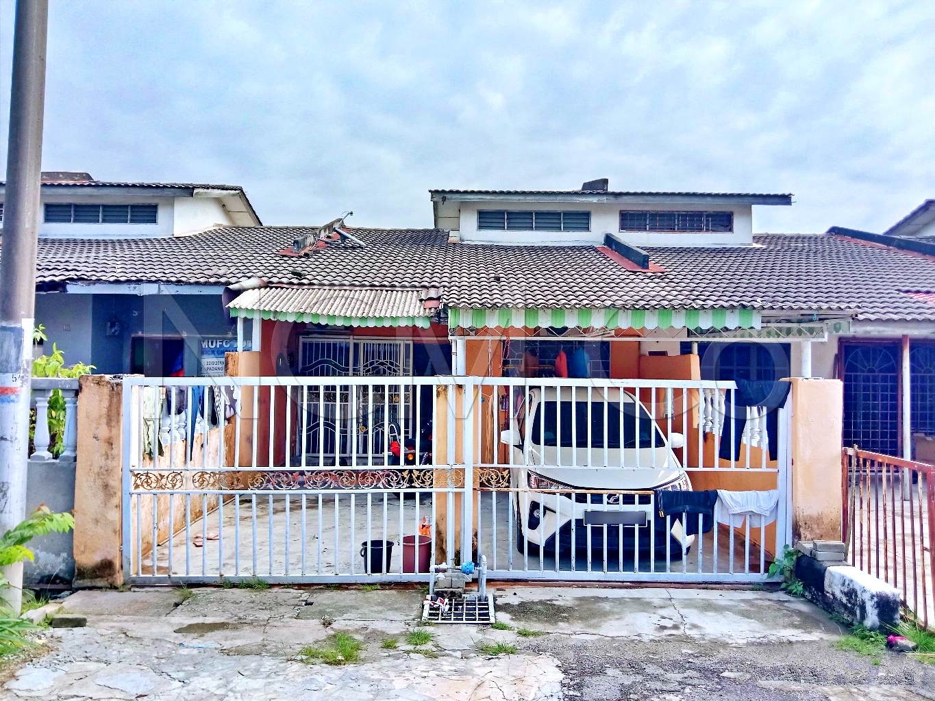 1 Storey Terrace House, Intermediate
