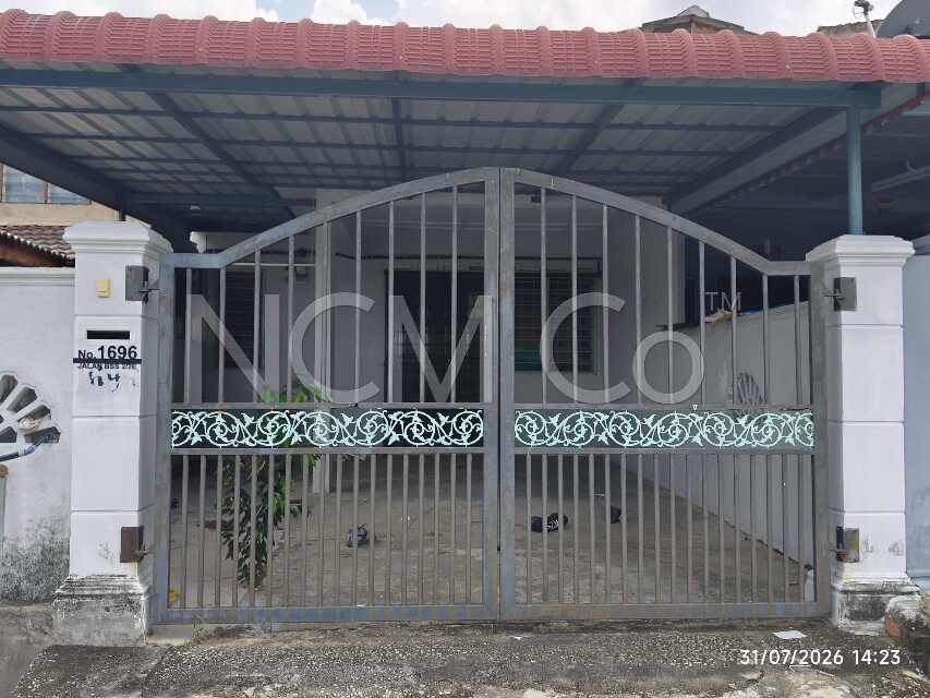 2 Storey Terrace House, Intermediate