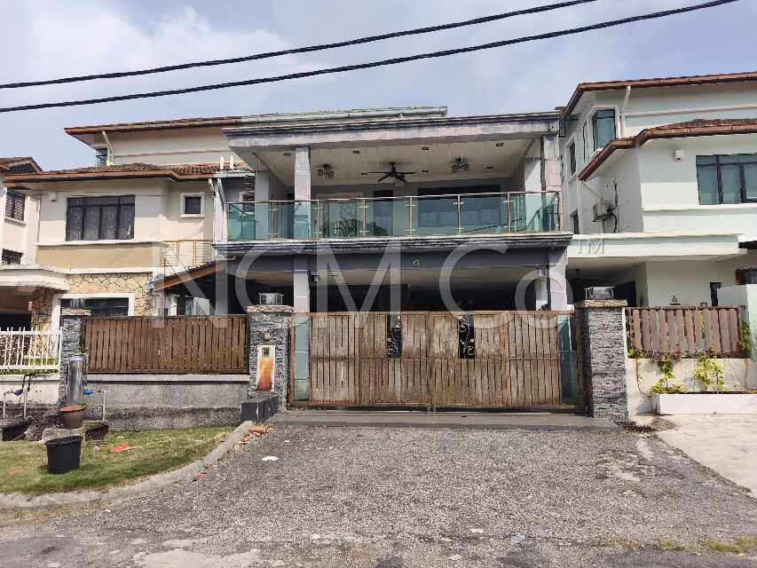 2.5 Storey Cluster Semi Detached House, Renovated