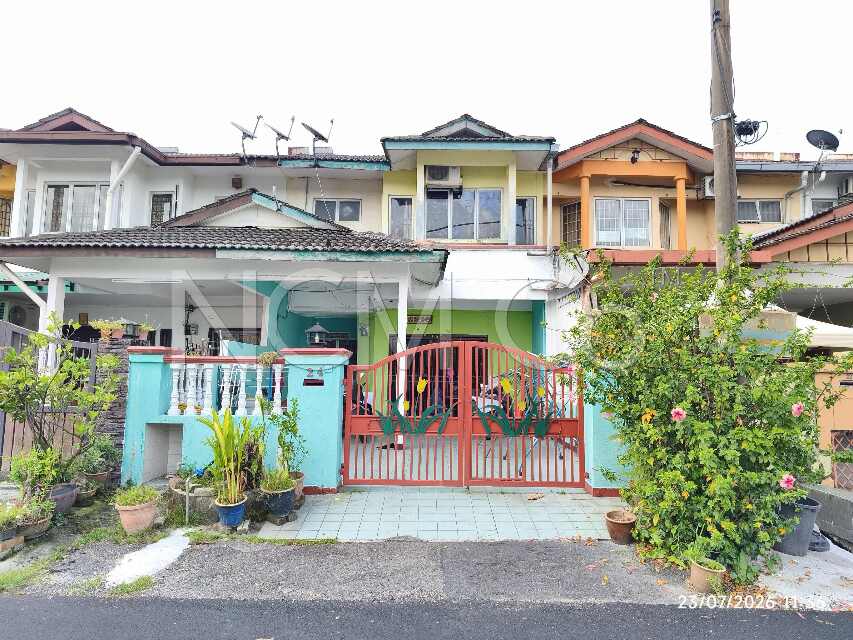 2 Storey Terrace House, Intermediate, Renovated