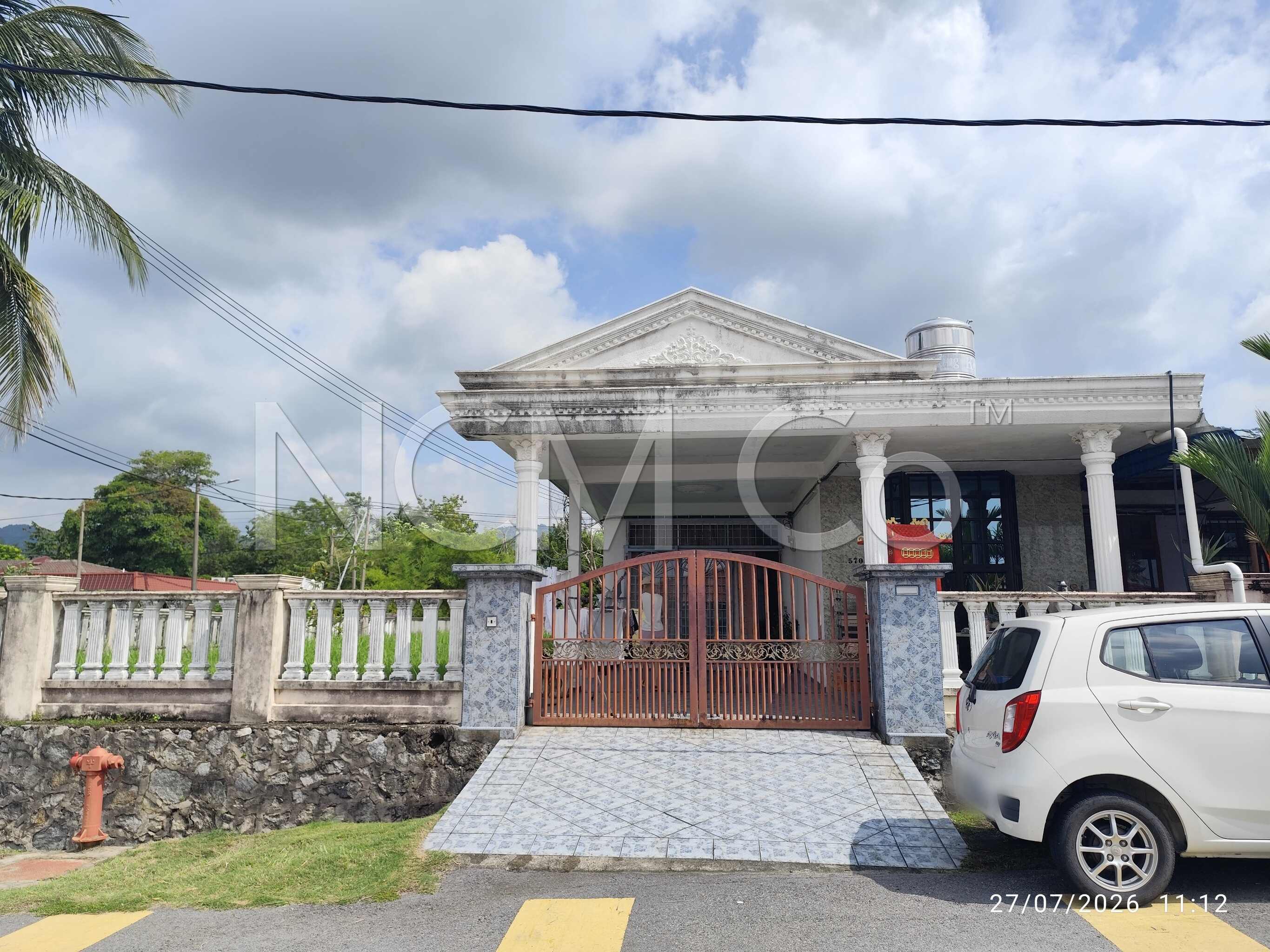 1 Storey Terrace House, Corner Lot