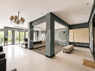 2.5 Storey Semi Detached House