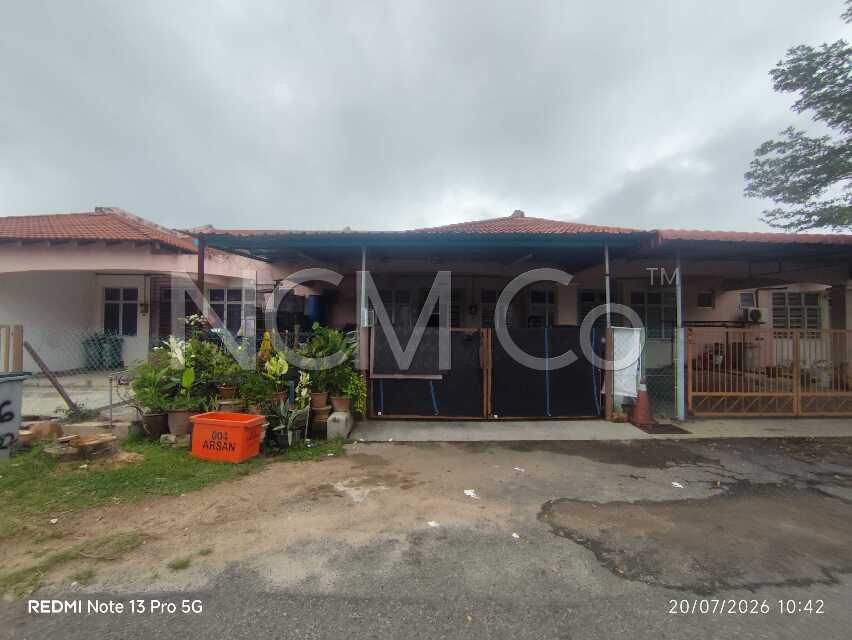 1 Storey Terrace House, Intermediate