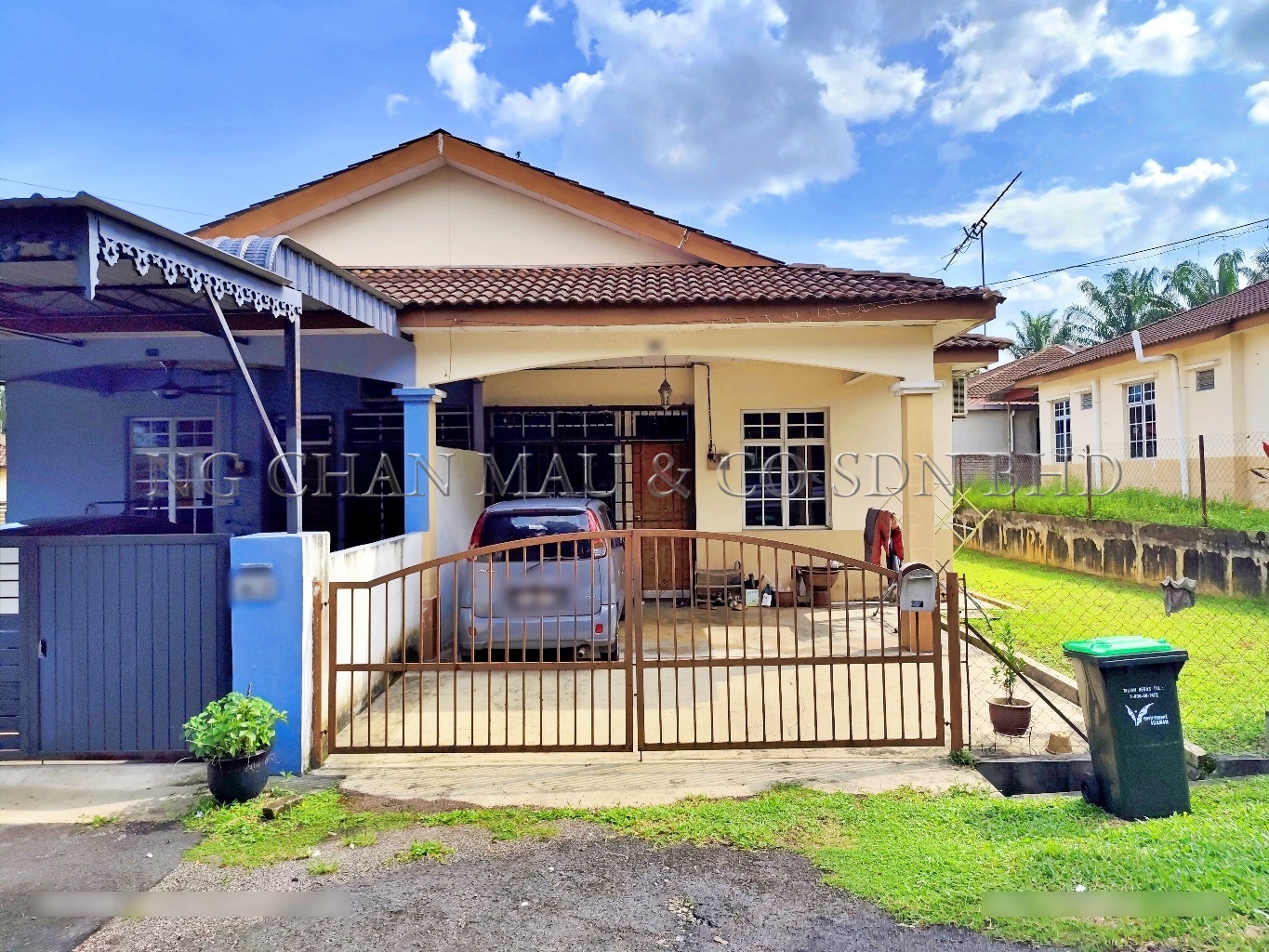 1 Storey Semi Detached House