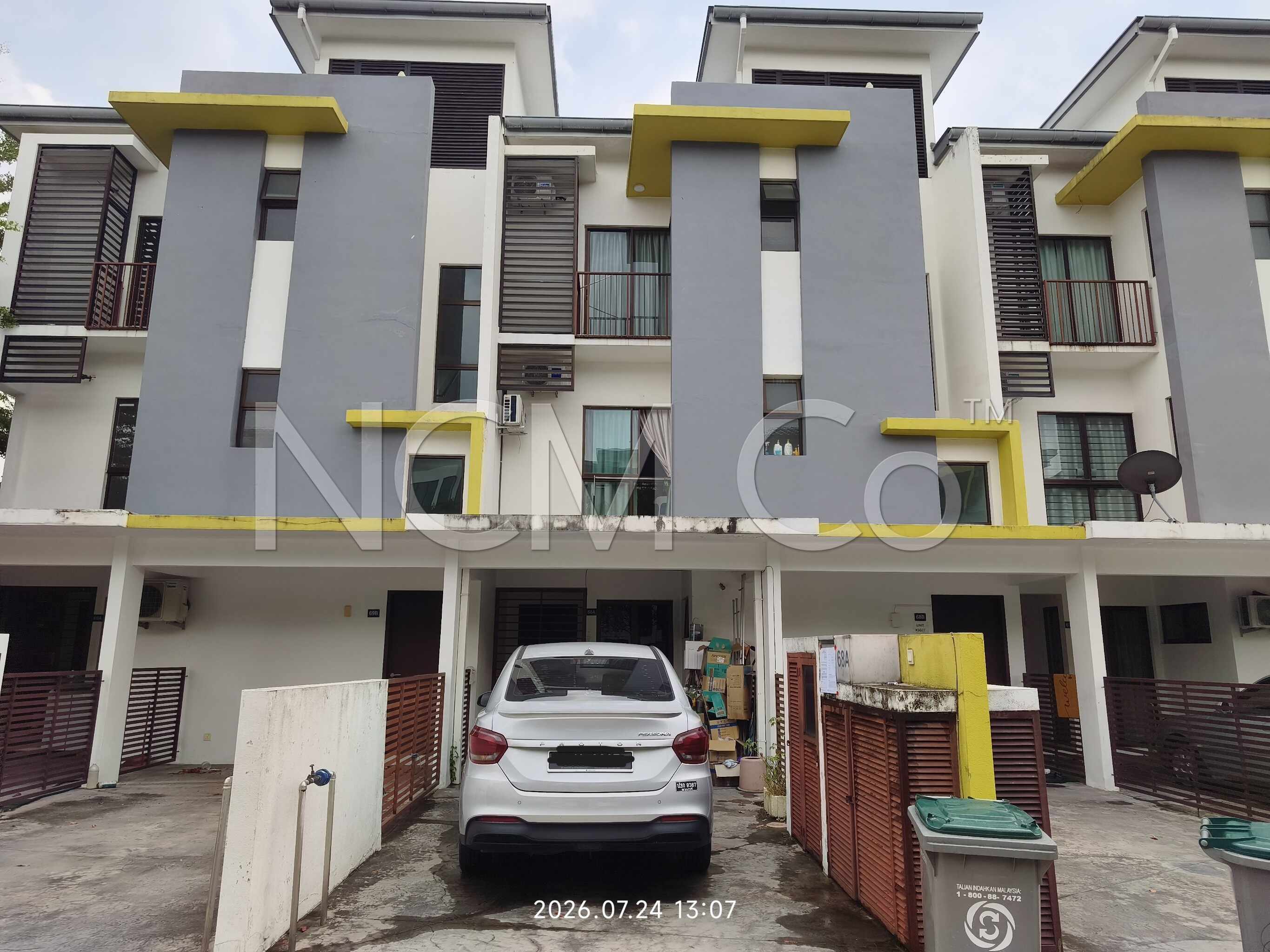 Town House, Intermediate