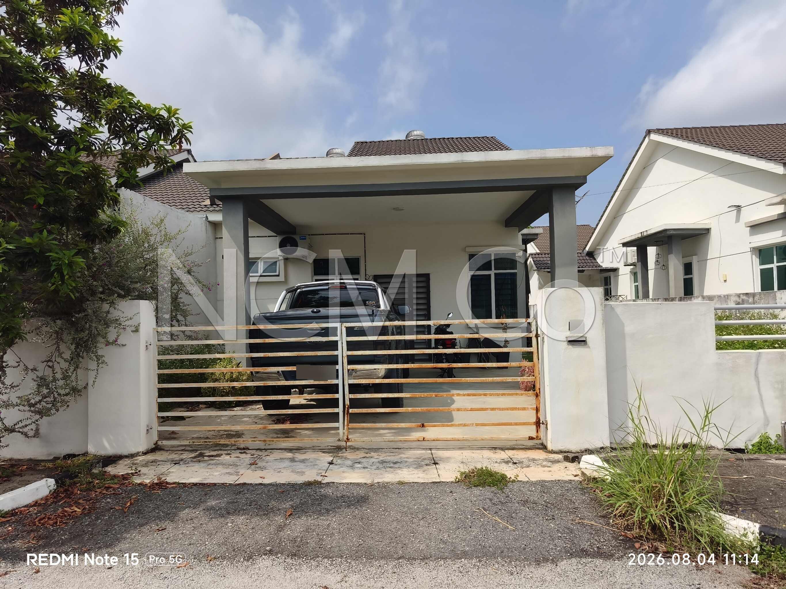 1 Storey Semi Detached House