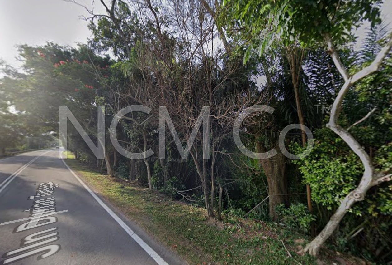 Vacant Commercial Land