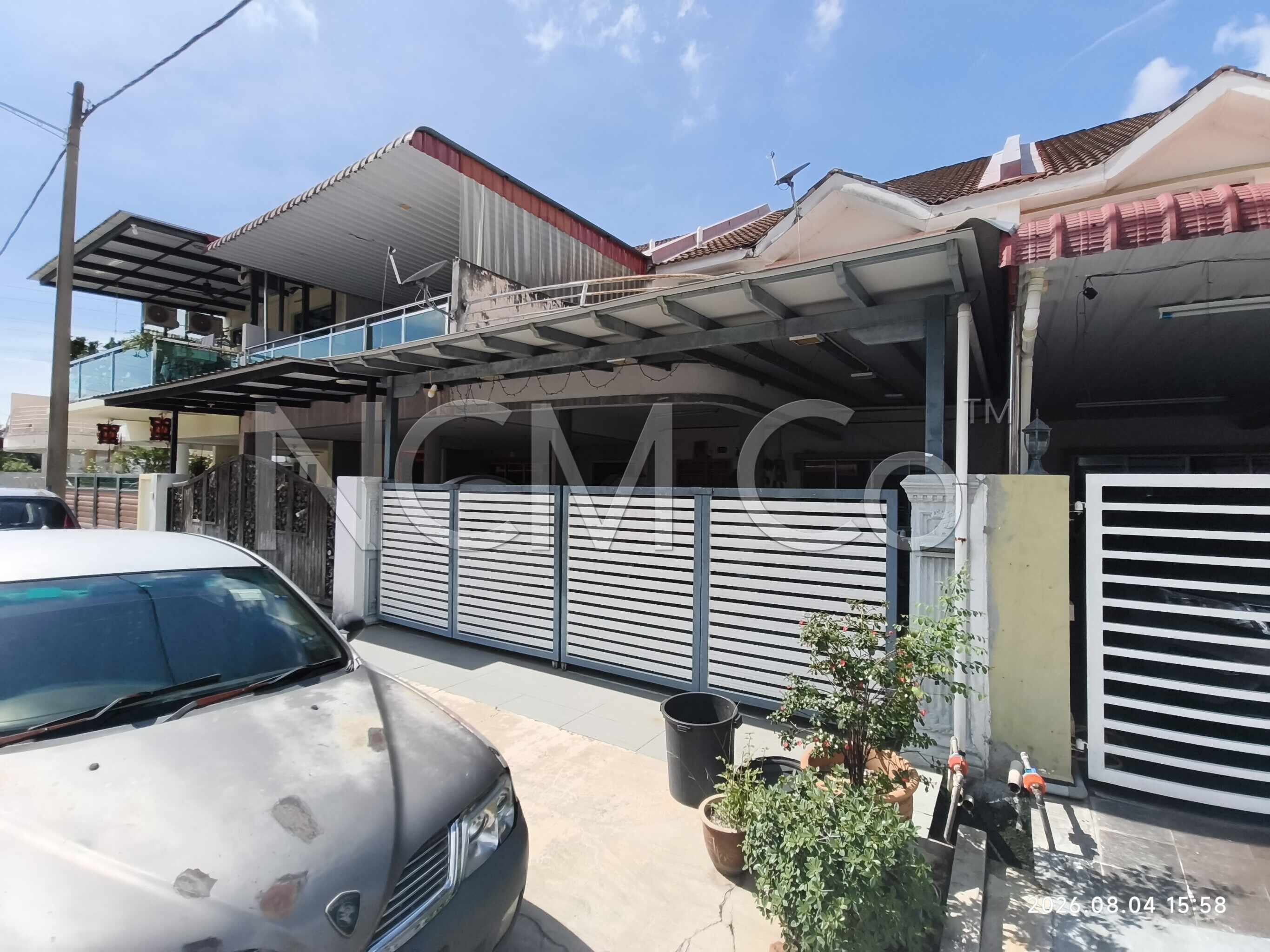 2 Storey Terrace House, Intermediate