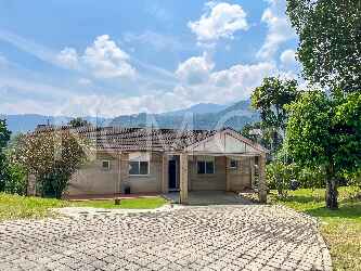 Bungalow, End Lot