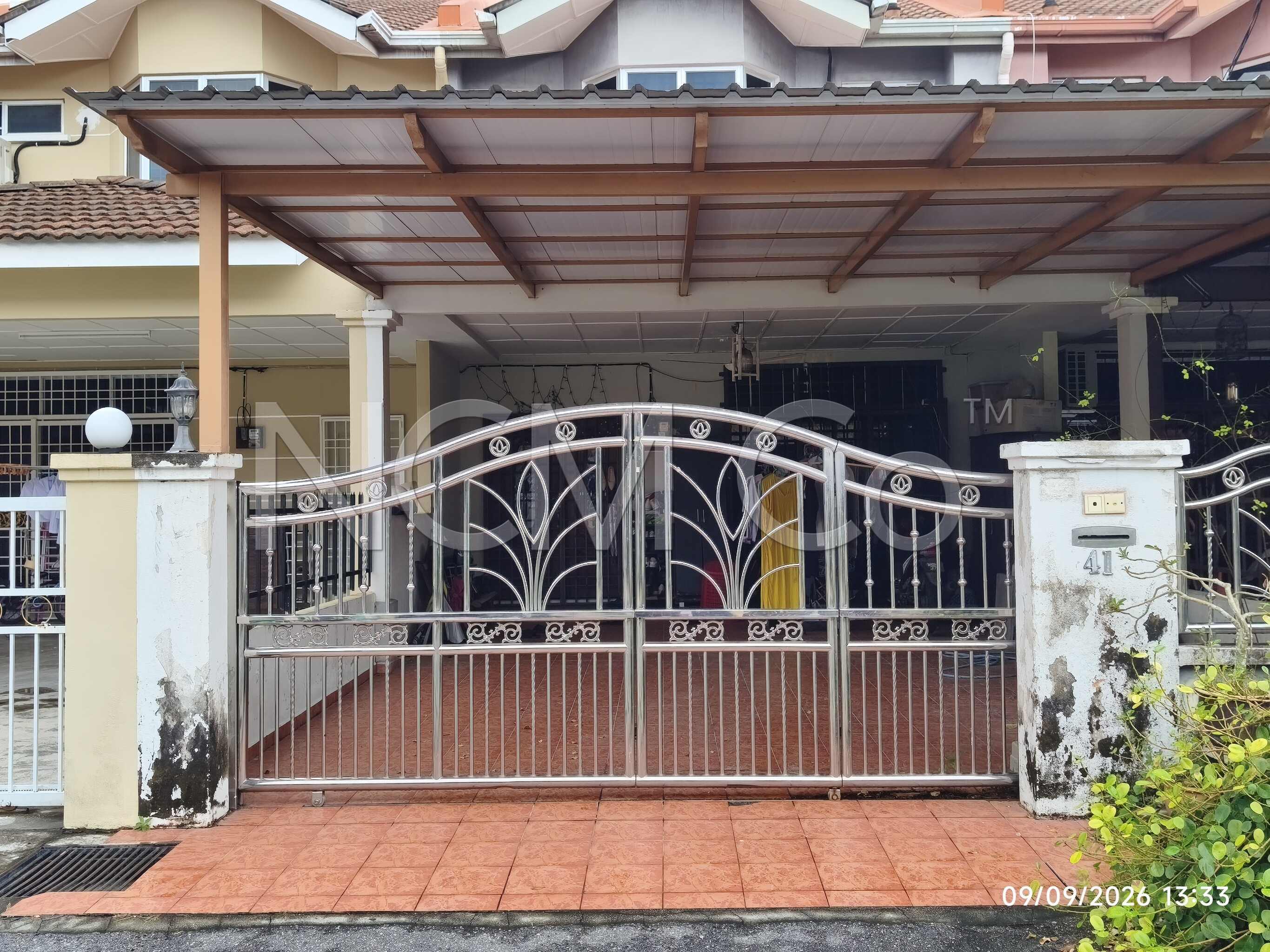 2 Storey Terrace House, Intermediate