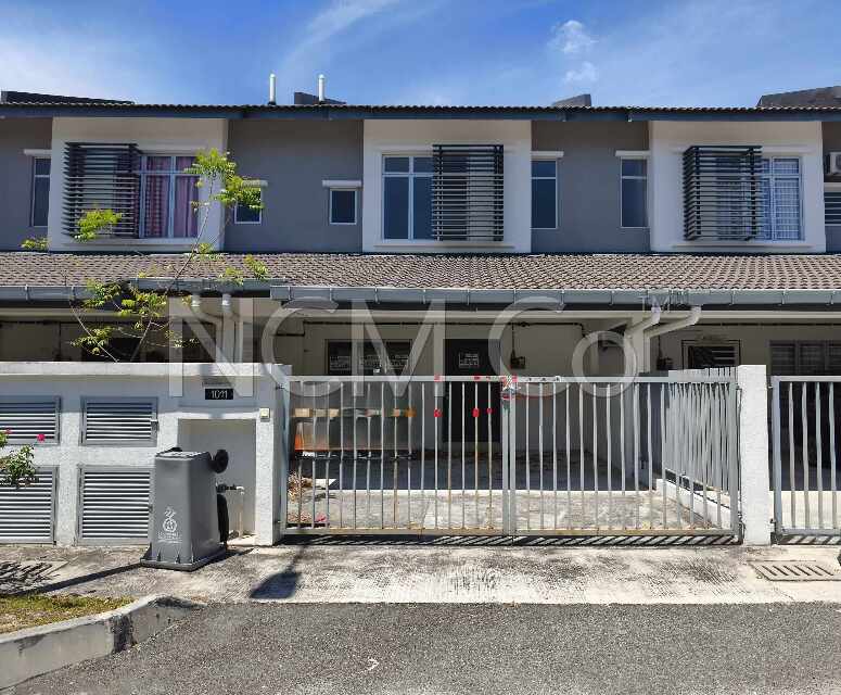 2 Storey Terrace House, Intermediate