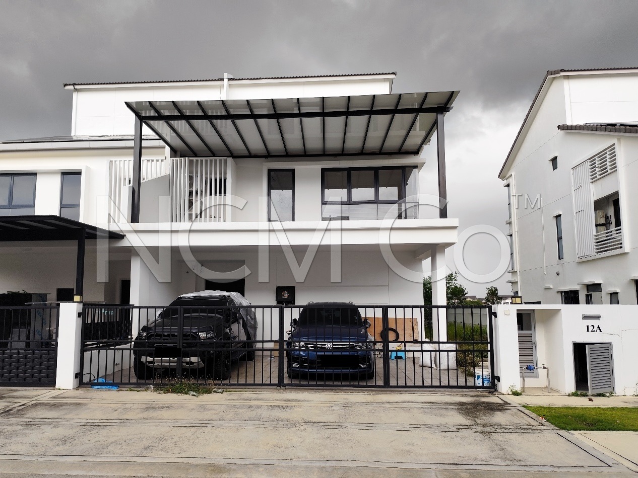2.5 Storey Semi Detached House