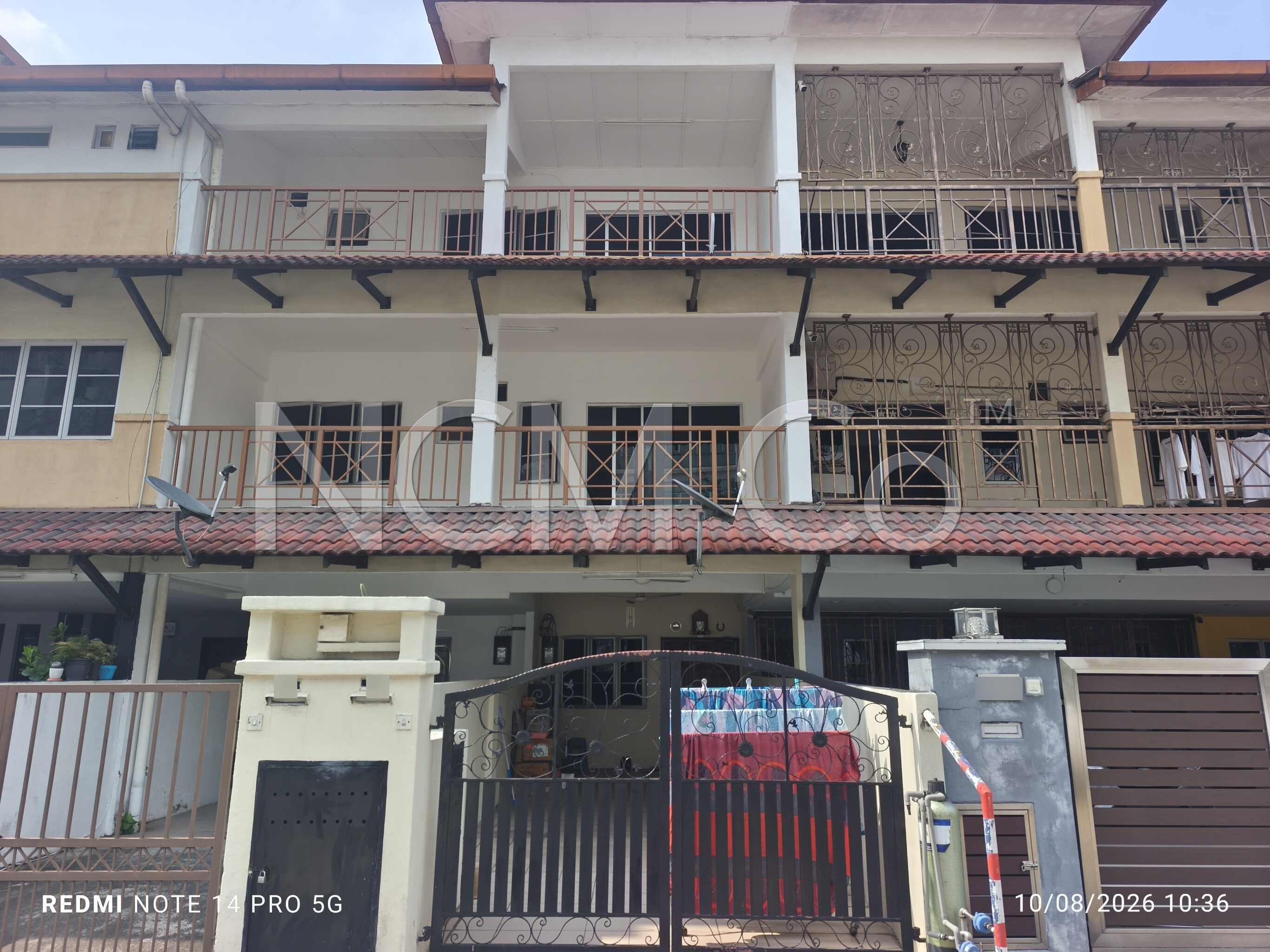 Duplex Town House