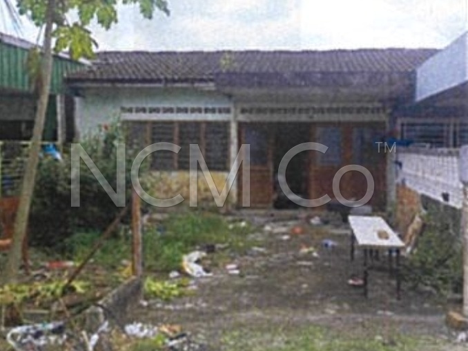 1 Storey Terrace House, Intermediate
