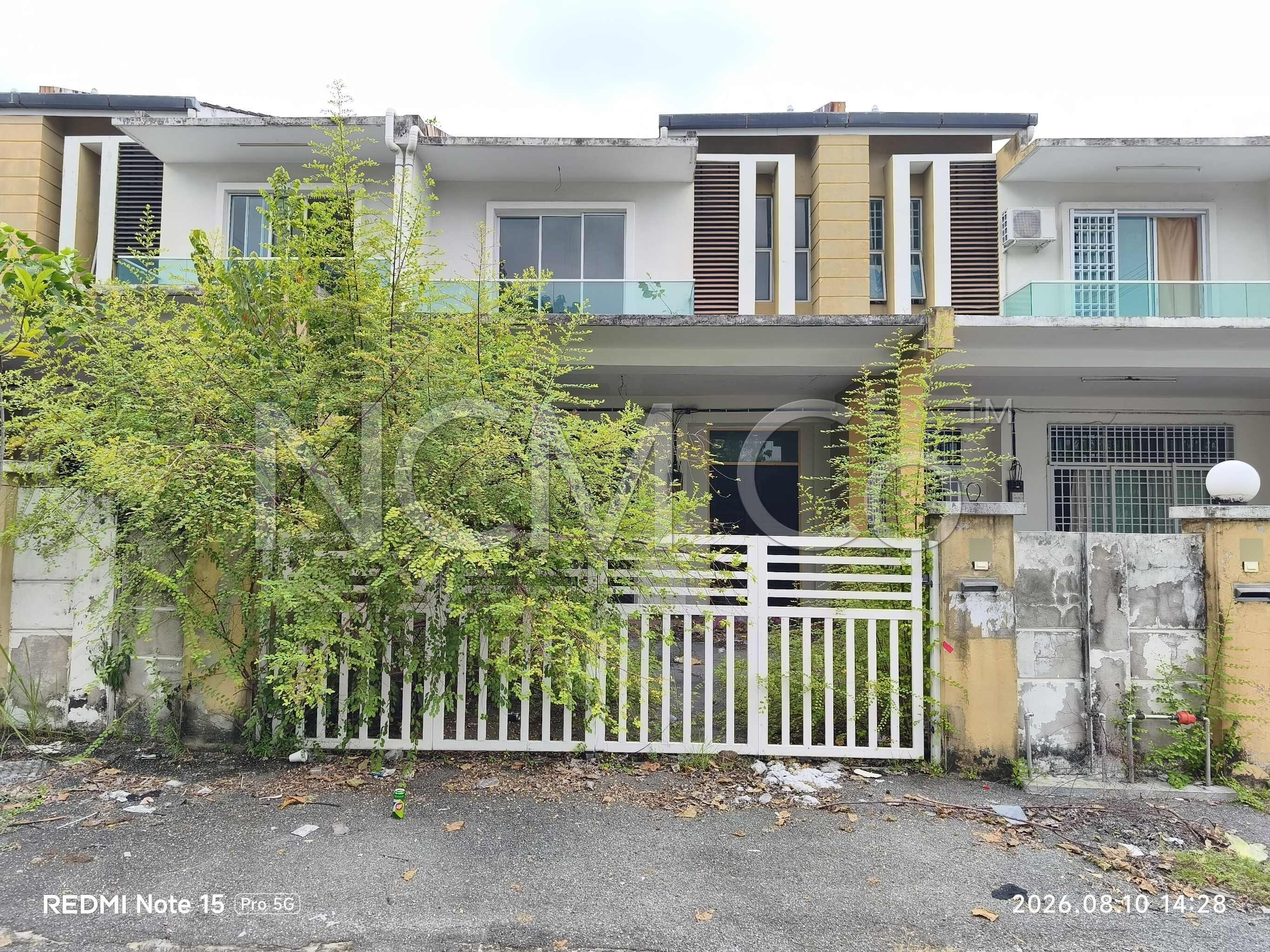 2 Storey Terrace House, Intermediate