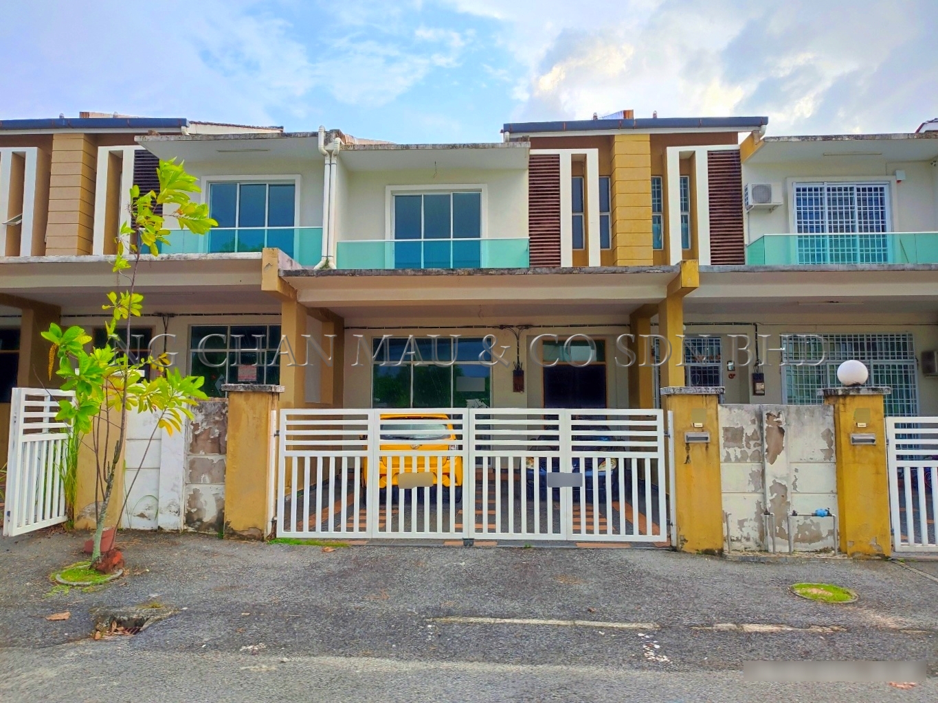 2 Storey Terrace House, Intermediate