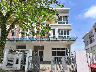 3 Storey Semi Detached House