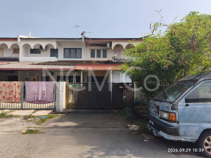 2 Storey Terrace House, Intermediate