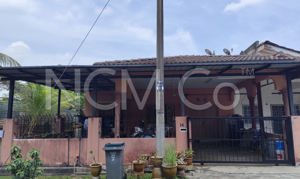 1 Storey Terrace House, Corner Lot