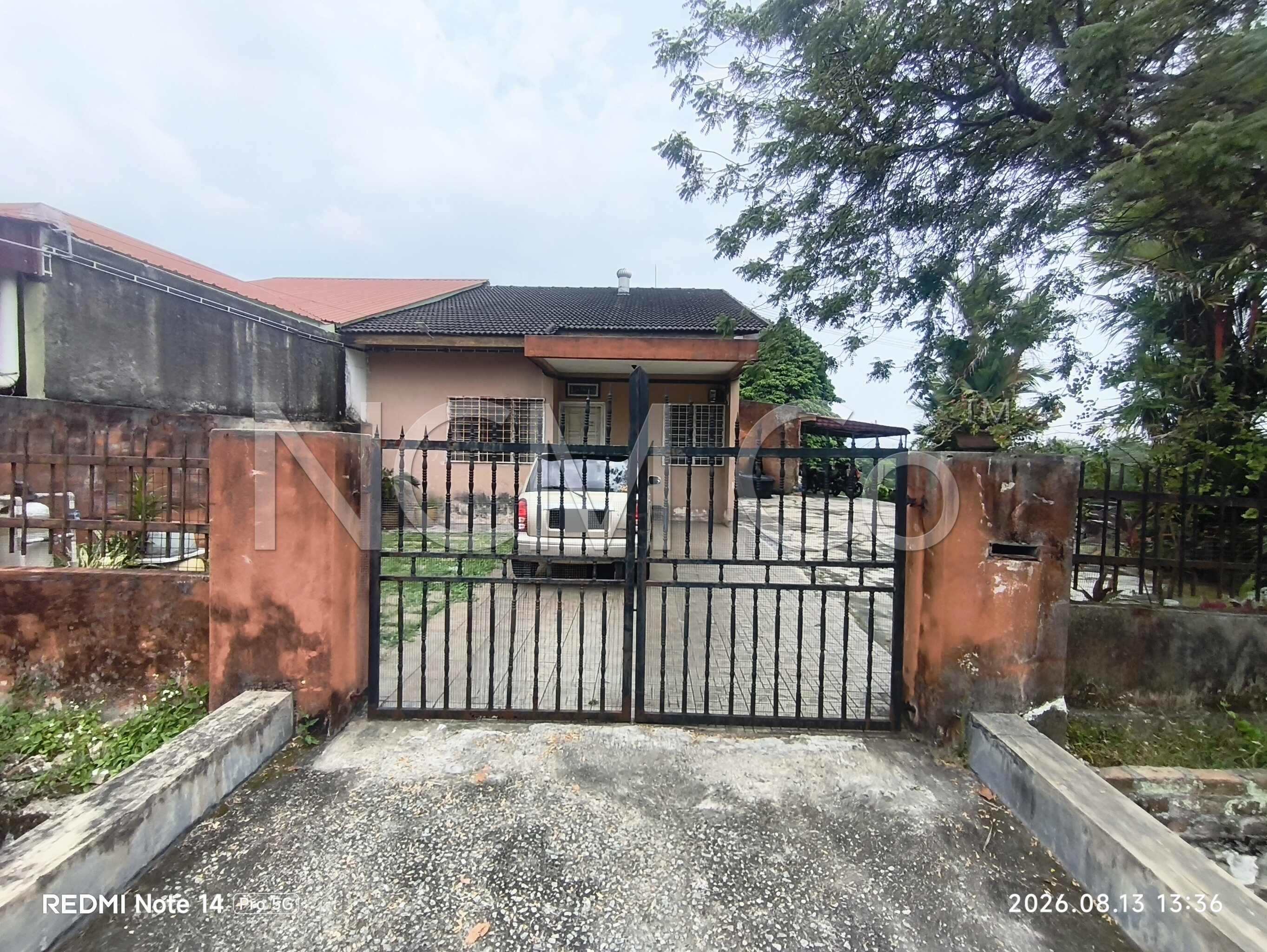 1 Storey Terrace House, Corner Lot
