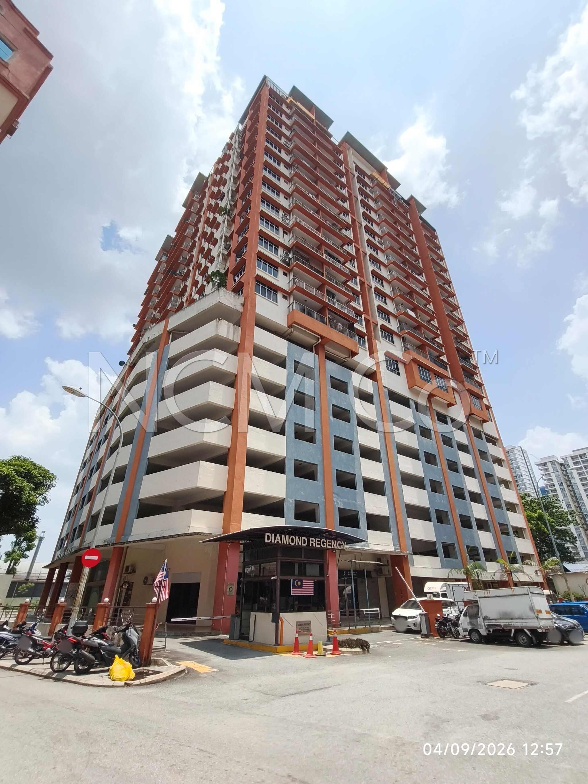 Duplex Service Apartment
