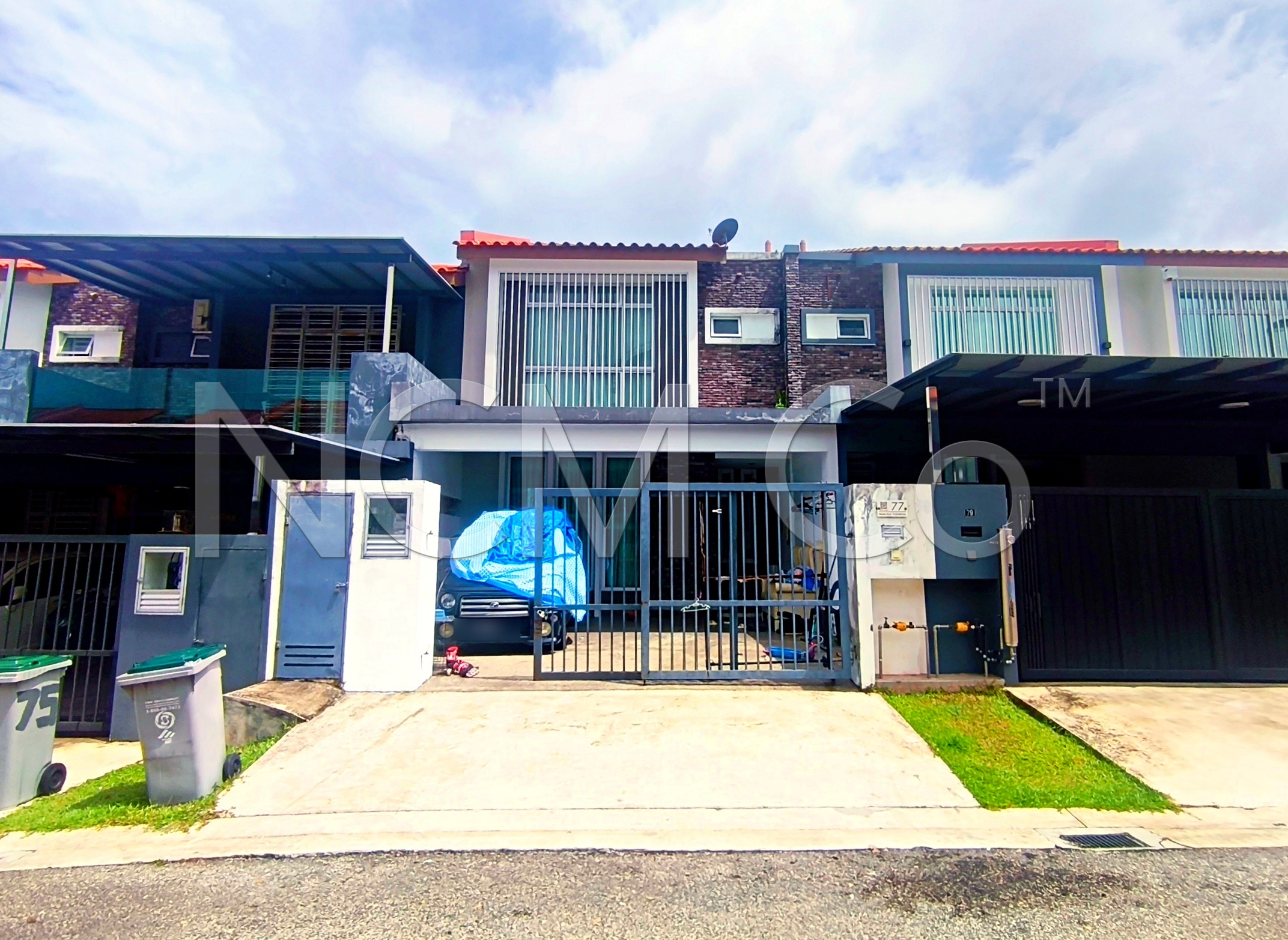 2 Storey Terrace House, Intermediate