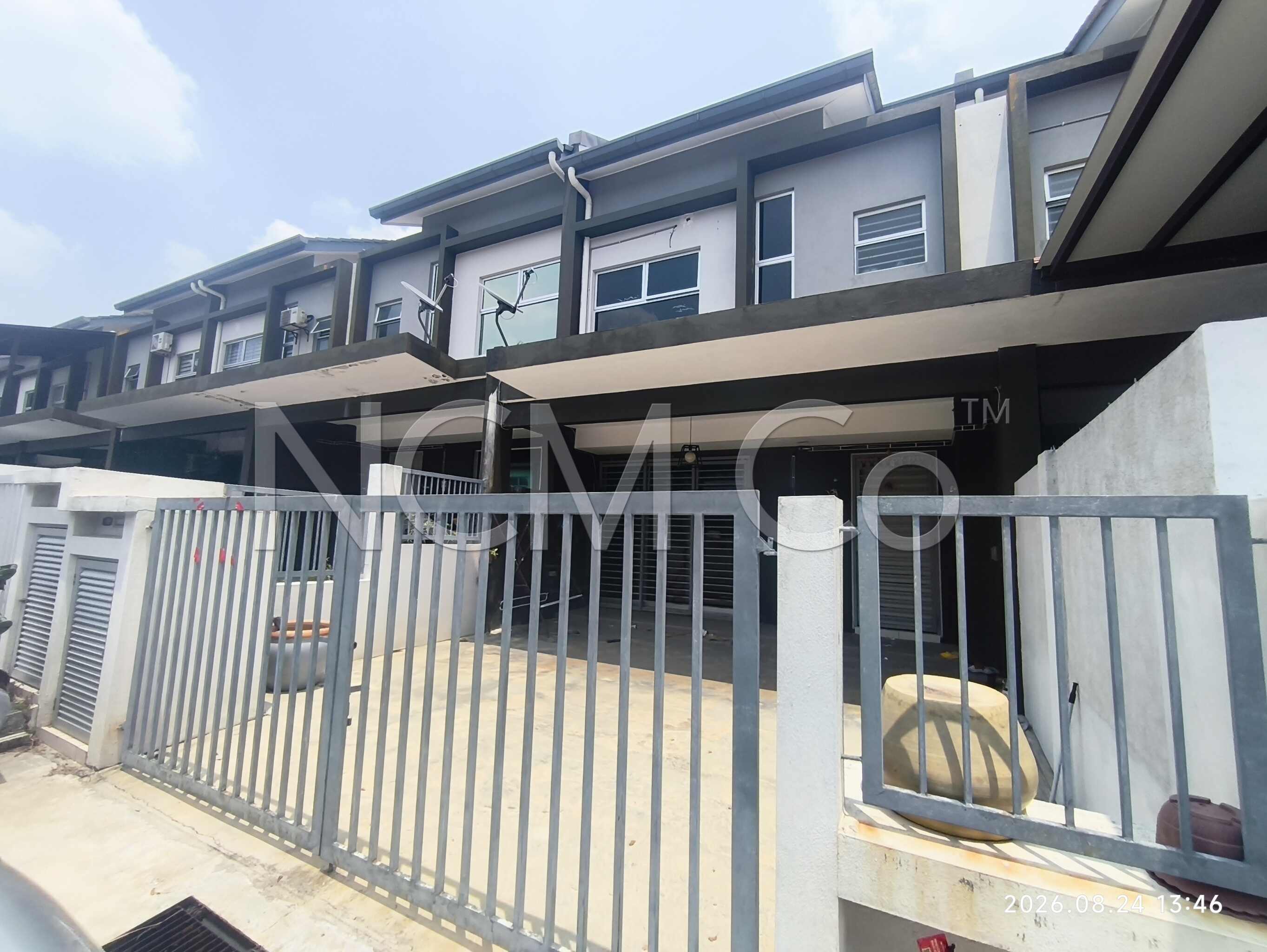 2 Storey Terrace House, Intermediate