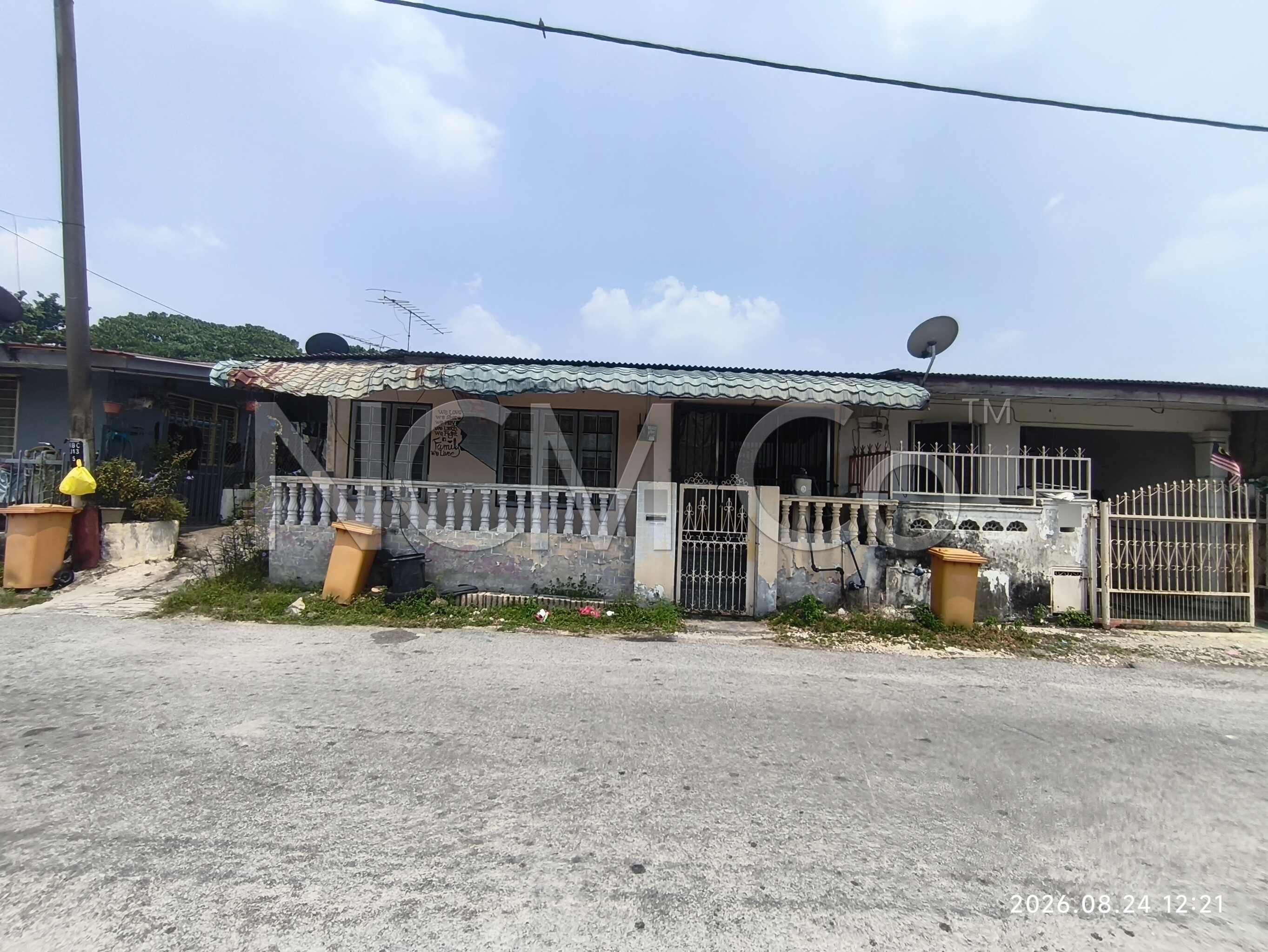 1 Storey Terrace House, End Lot, Low Cost