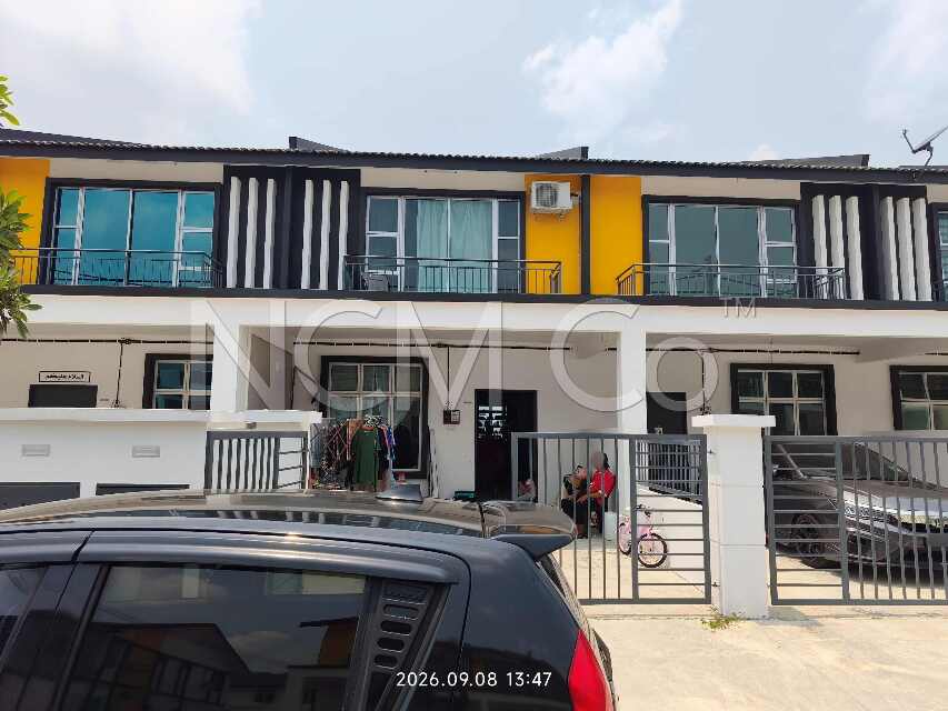 2 Storey Terrace House, Intermediate