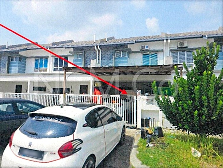 2 Storey Terrace House, Intermediate