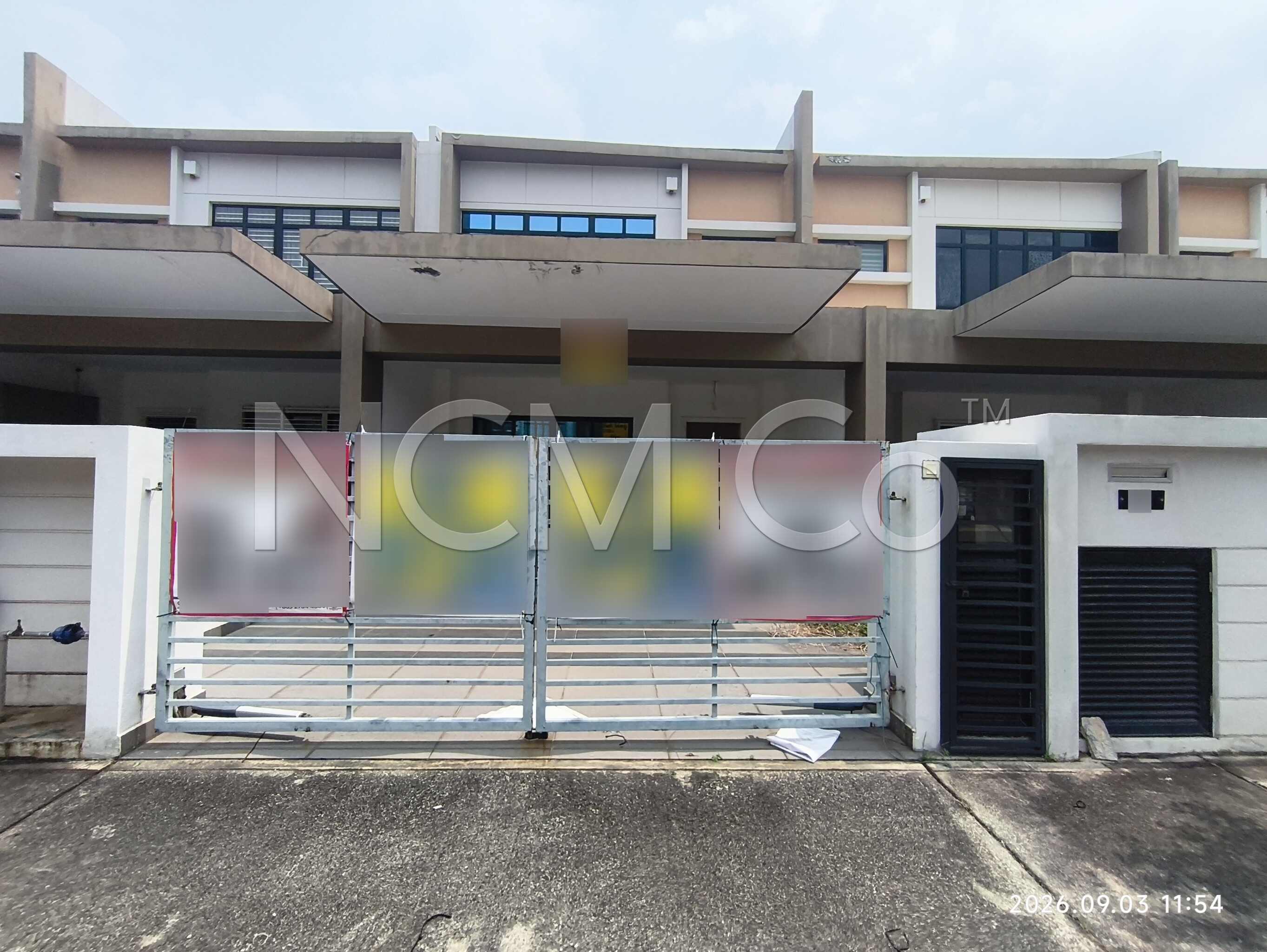 2 Storey Terrace House, Intermediate