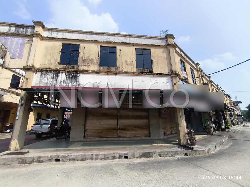 2 Storey Shop Office, Corner Lot