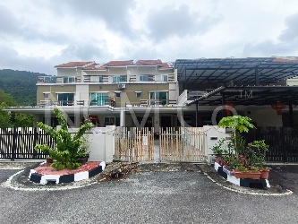 3 Storey Terrace House