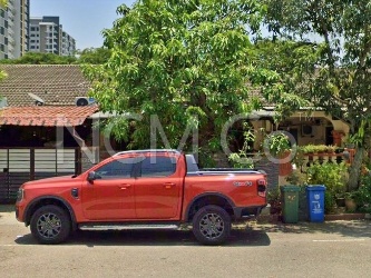 1 Storey Terrace House, Intermediate