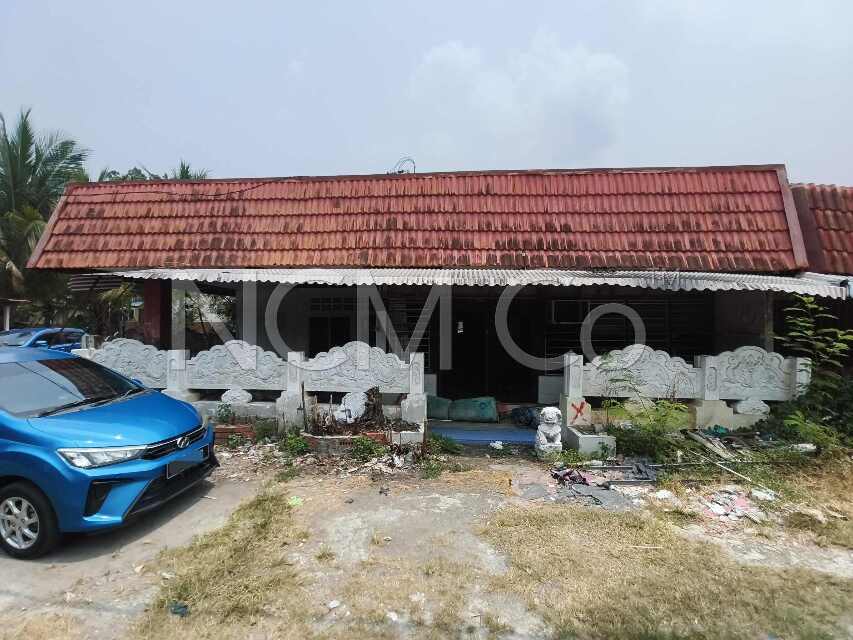 1 Storey Terrace House, Corner Lot, Renovated