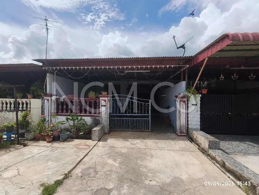 1 Storey Terrace House, Intermediate, Low Cost, Renovated