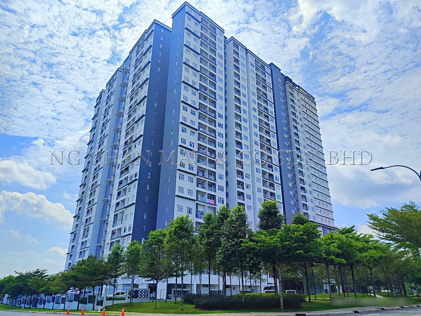 Service Apartment, End Lot