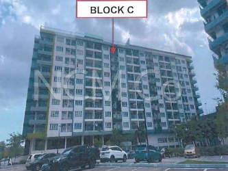 Condominium, End Lot
