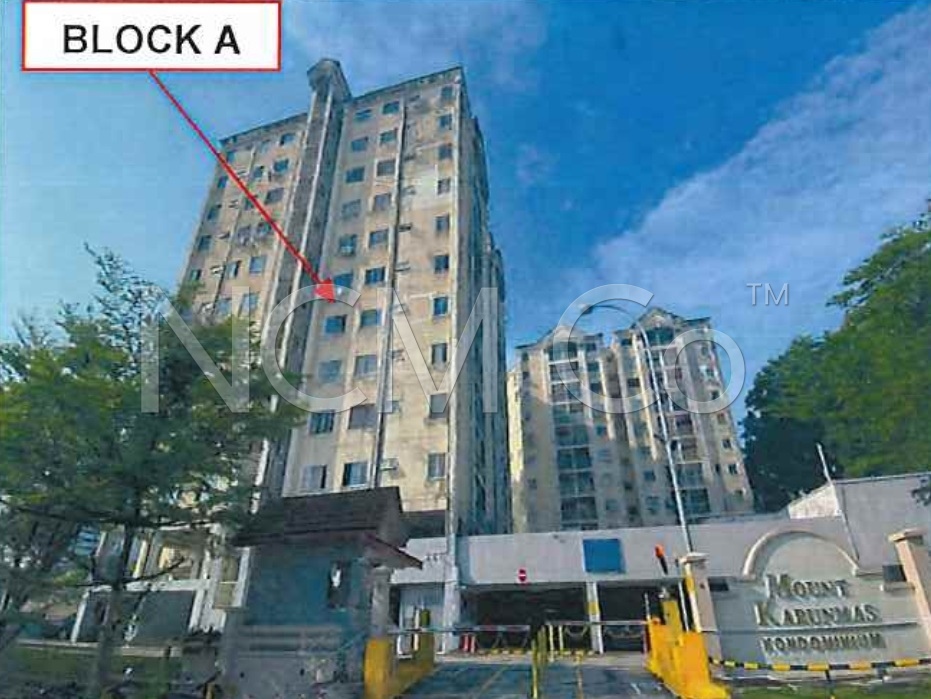 Condominium, End Lot