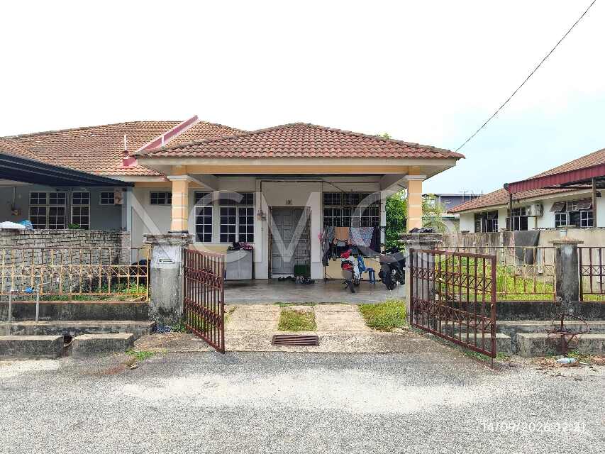 1 Storey Semi Detached House