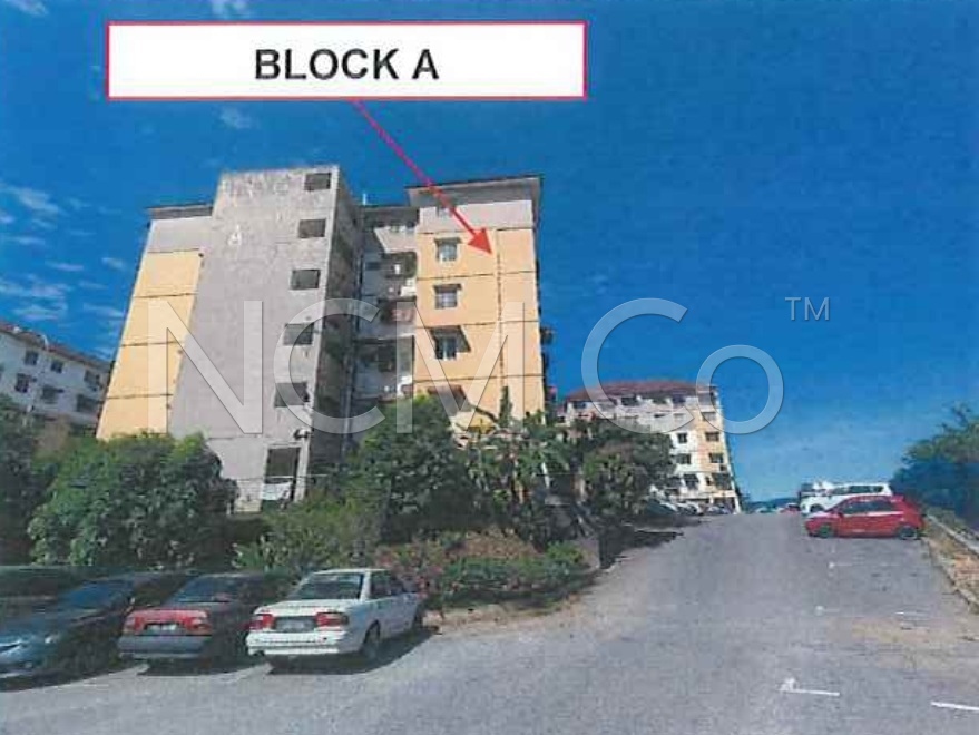 Apartment, End Lot