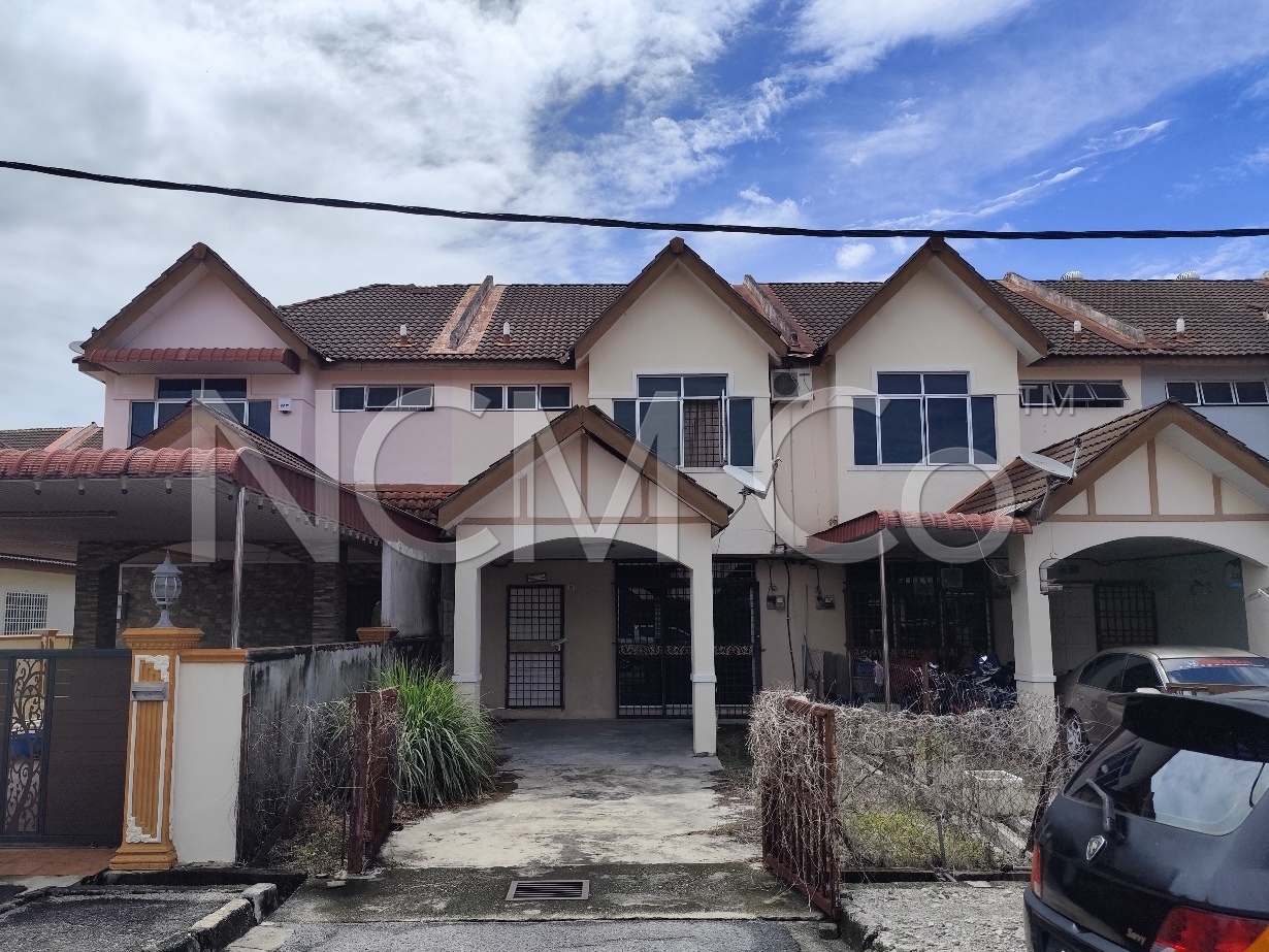 2 Storey Terrace House, Intermediate