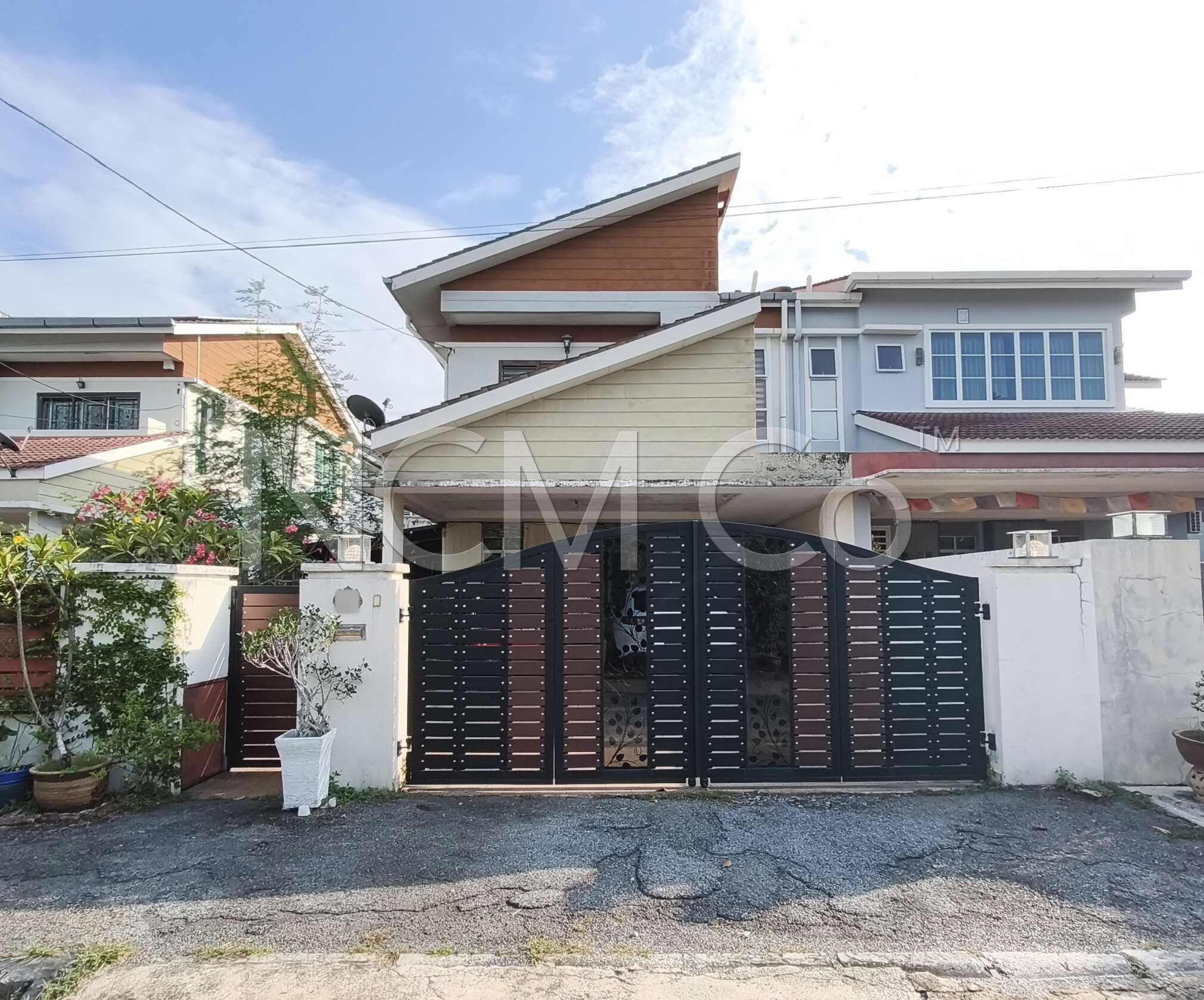 2 Storey Cluster Semi Detached House, Intermediate