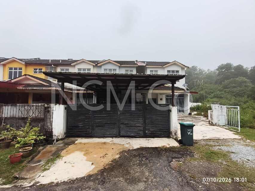 2 Storey Terrace House, Intermediate