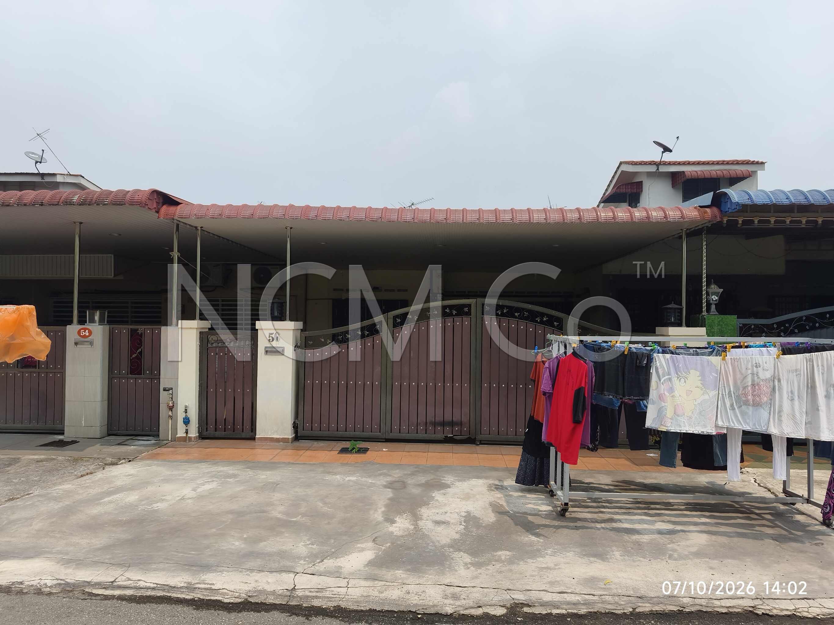 1 Storey Terrace House, Intermediate