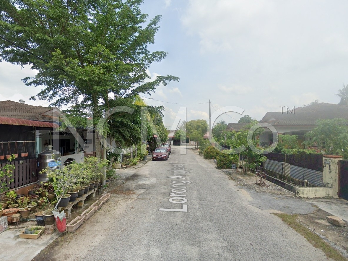 1 Storey Semi Detached House