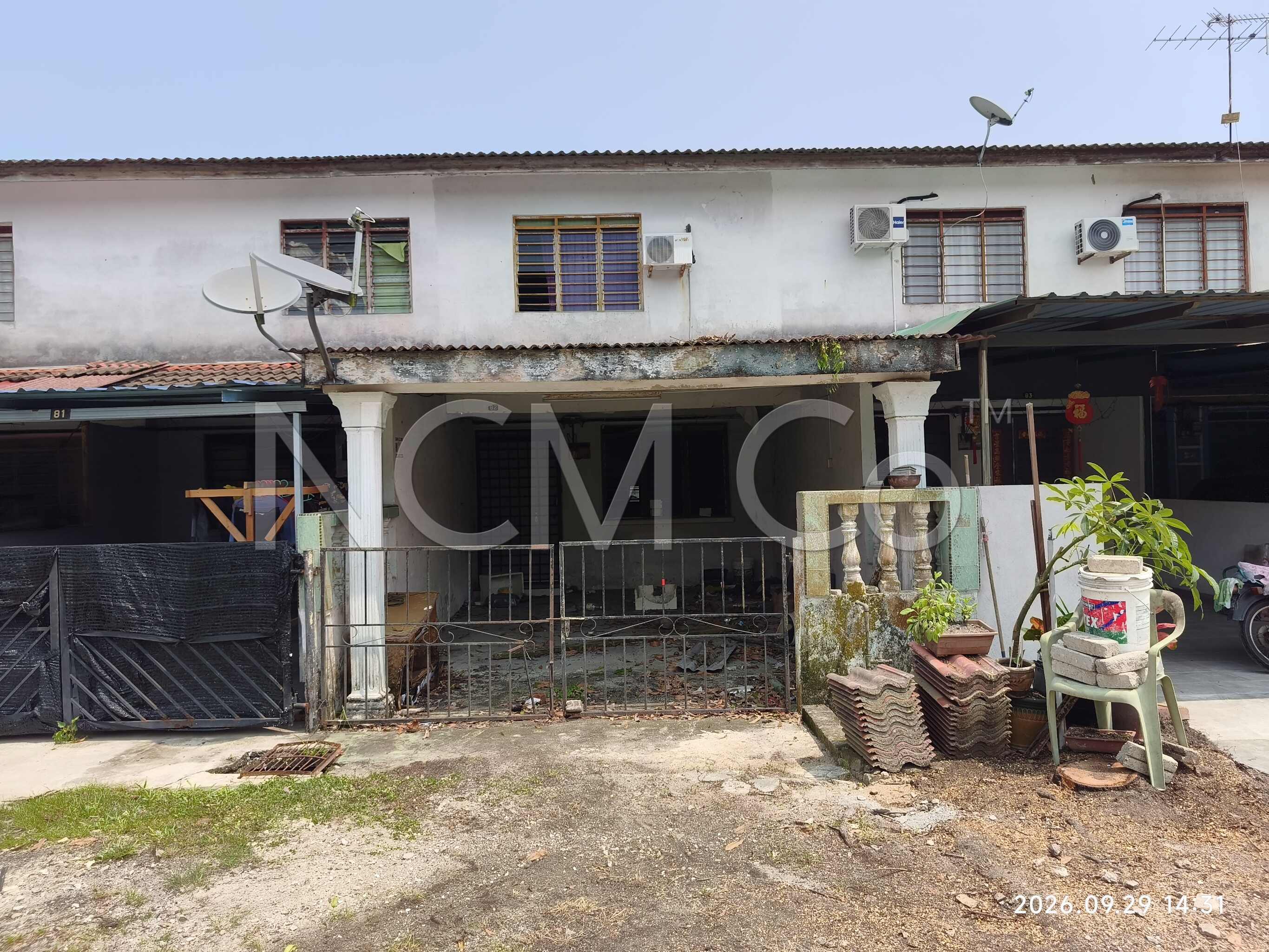 2 Storey Terrace House, Intermediate, Low Cost
