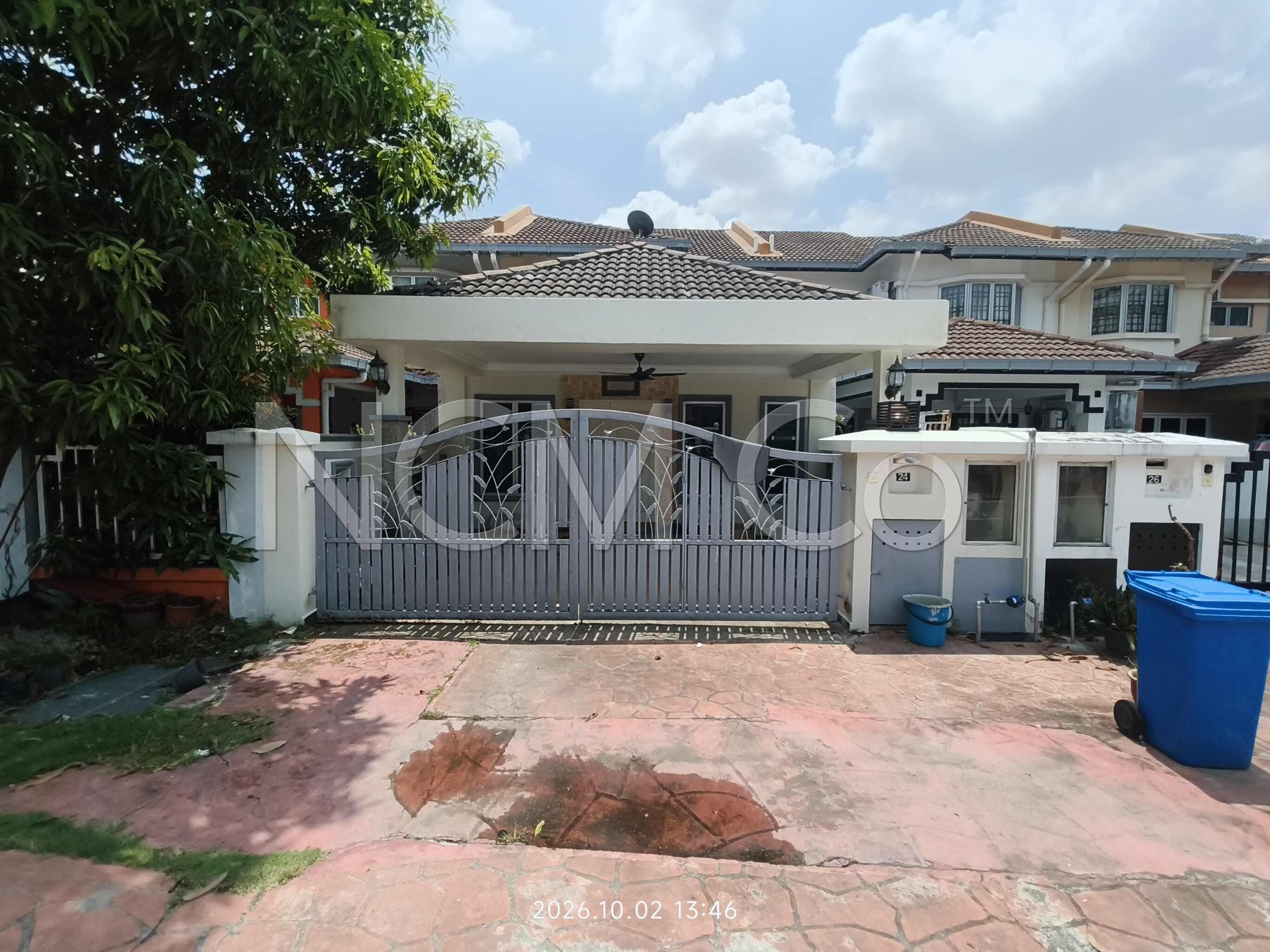 2 Storey Terrace House, Intermediate