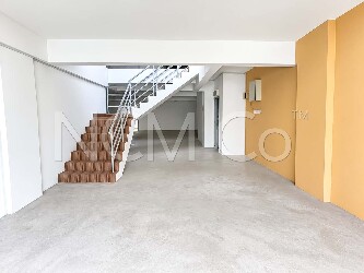 4.5 Storey Stratified Intermediate Terrace Shop Office with Lift